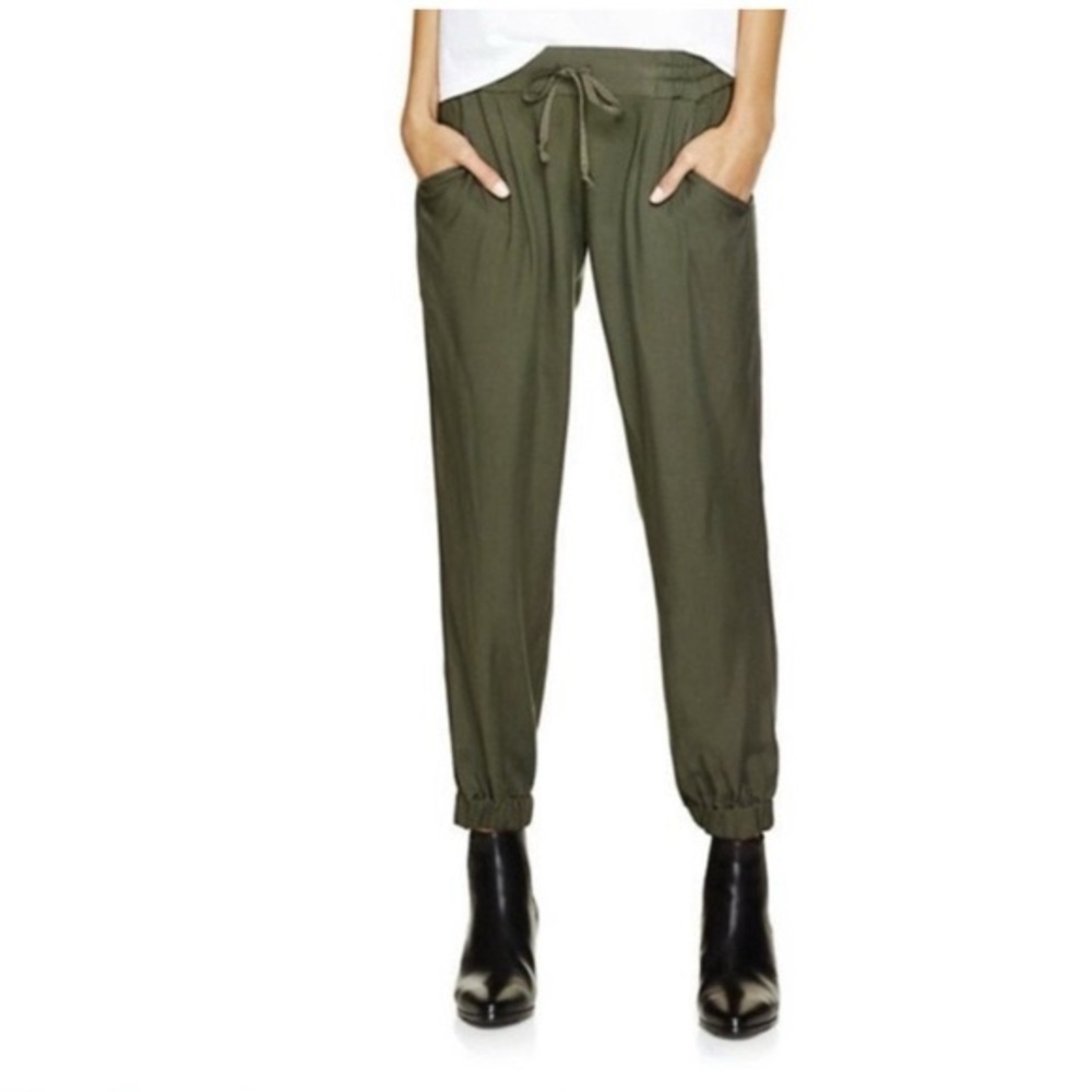 Azure Skies joggers ARITZIA